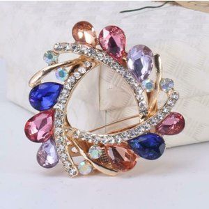 NWT - Geometric Multi - color Pastels Brooch